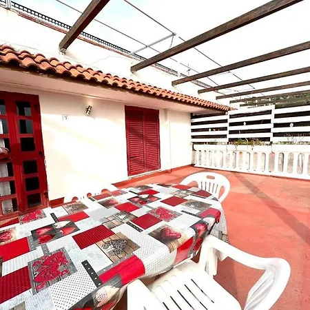Con Terrazza Vista Mare Агрополи