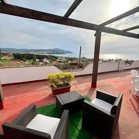 Вилла Con Terrazza Vista Mare
